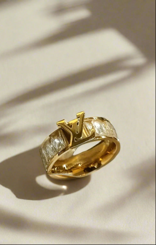 Luxe Gold-Plated Crystal Ring – Elegant Designer-Inspired Jewelry