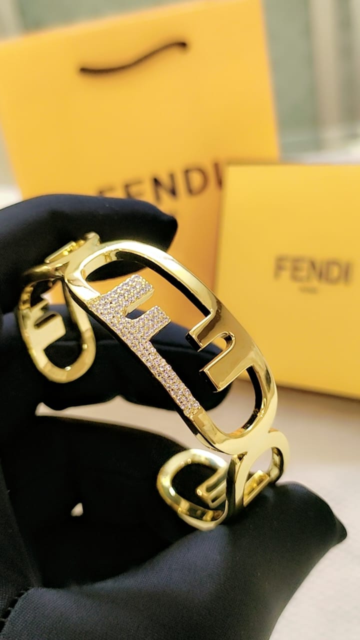 Elegant Fendi-Inspired Gold Jewelry Set – Bracelet & Earrings